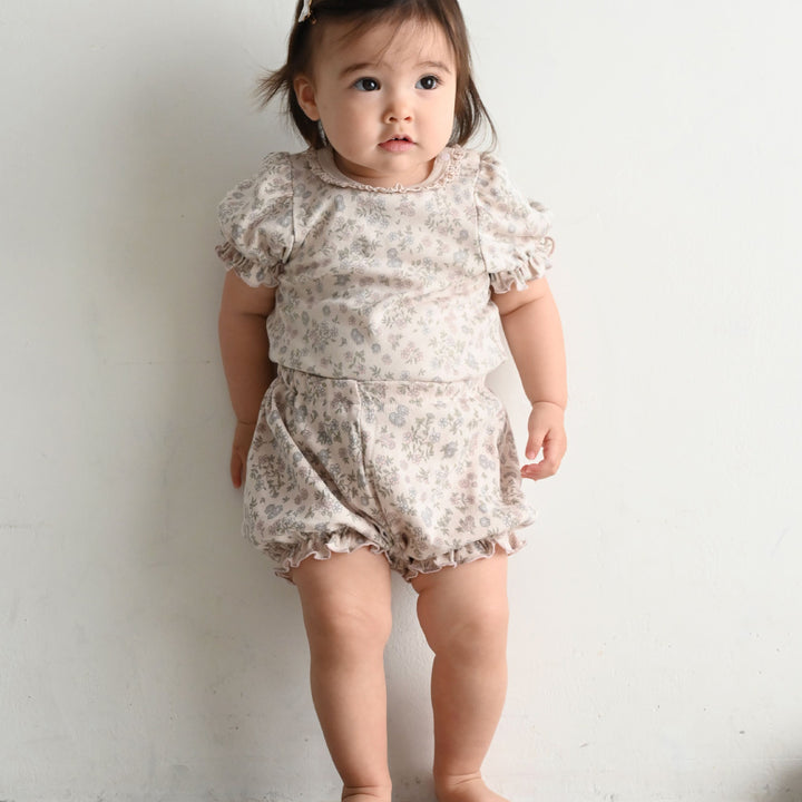 花花短袖上衣+南瓜短褲