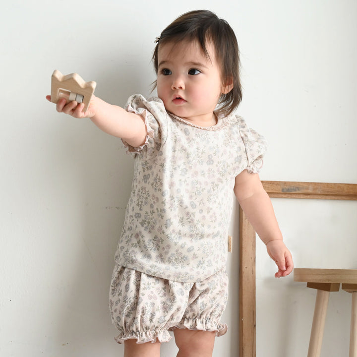 花花短袖上衣+南瓜短褲