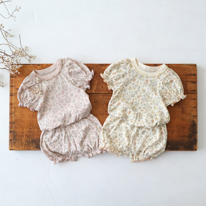 花花短袖上衣+南瓜短褲