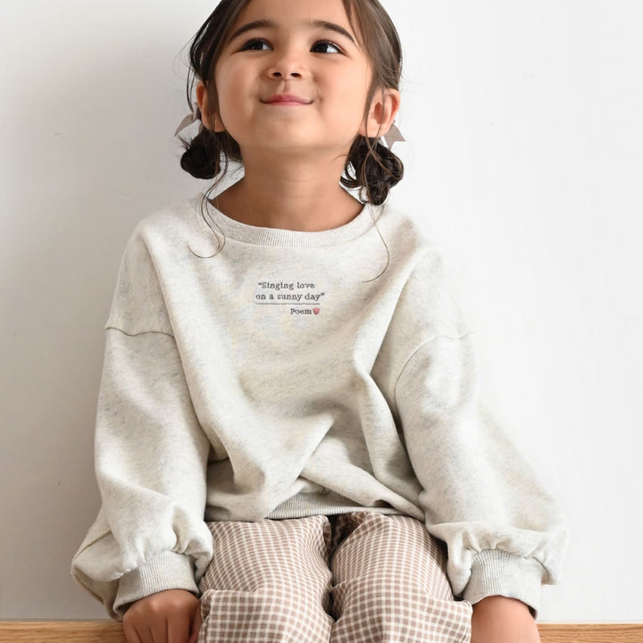 【秋冬上衣】袖口愛心貼布 圓領衛衣