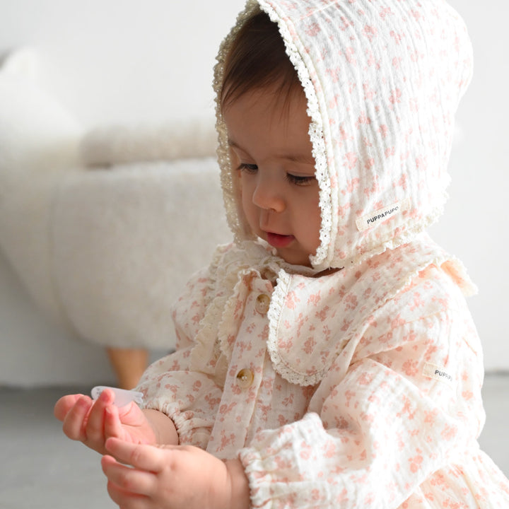 雙層紗小花連身衣帽套裝