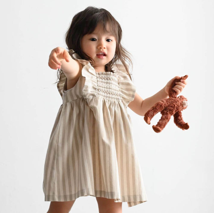 【春夏連身衣】精緻打褶繡連身洋裝